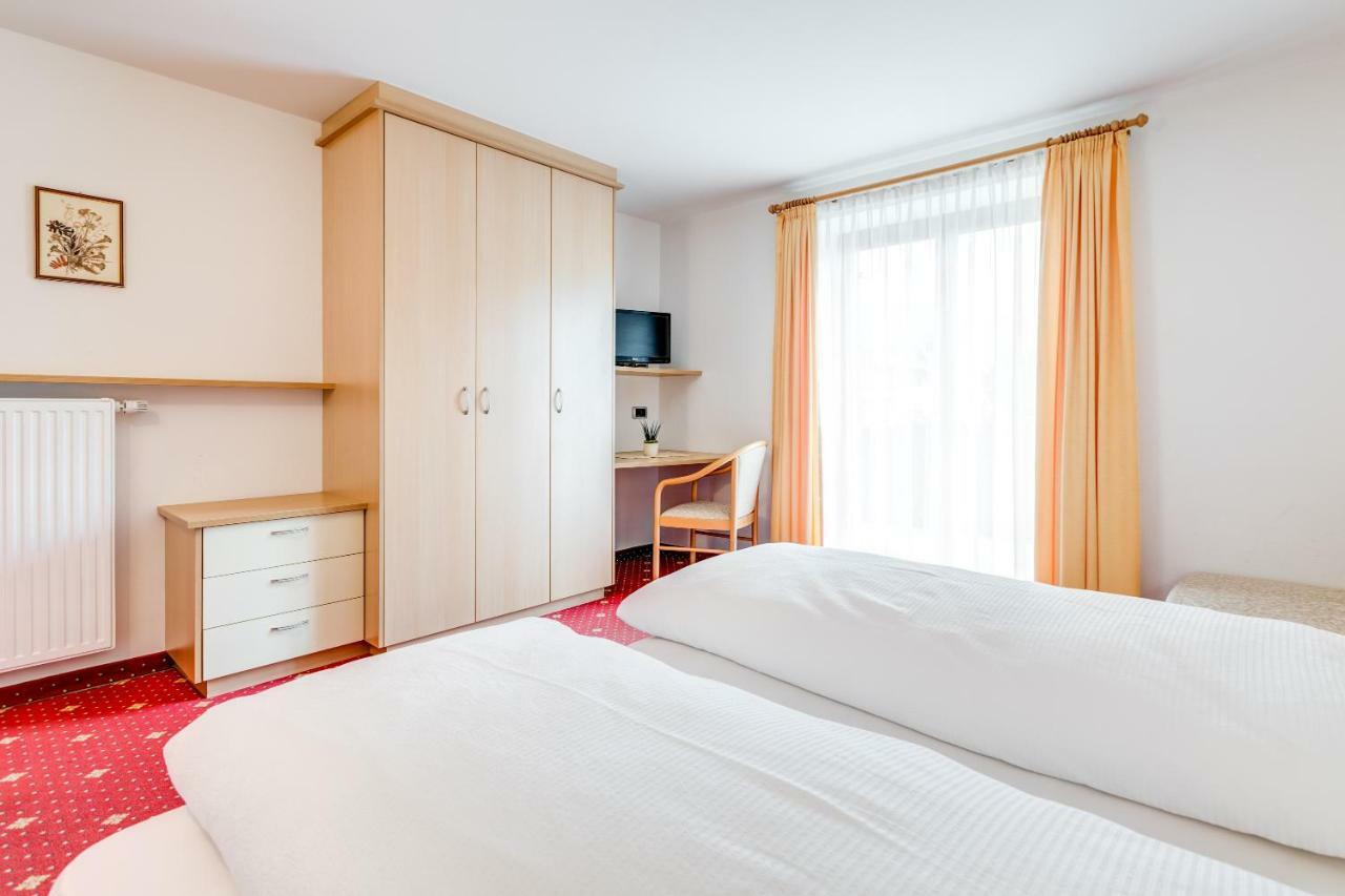 Pension Haus Am See Natz-Schabs ภายนอก รูปภาพ